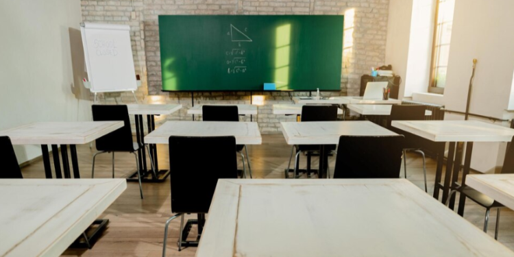 Еще в трех рязанских школах приостановили занятия из-за ОРВИ