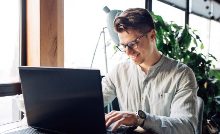 Россиянам напомнили, что 7 мая не станет сокращенным днем