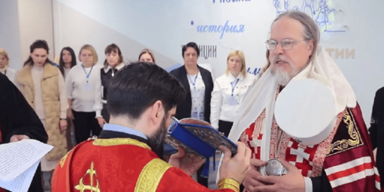 Рязанский митрополит Марк благословил многофункциональный семейный центр