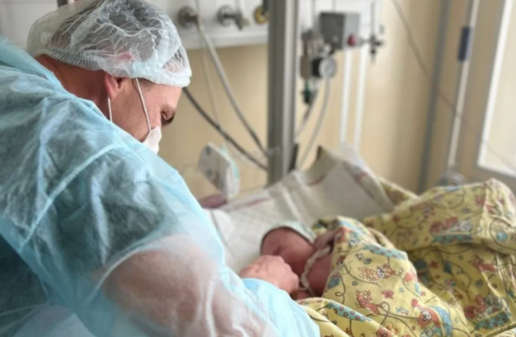 В Рязанском перинатальном центре 9 мая на свет появилась дочь офицера СВО