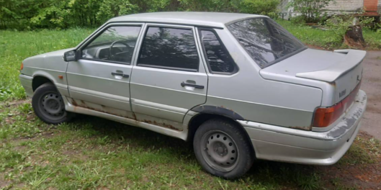 На улице Предзаводской под колеса автомобиля попала 11-летняя девочка