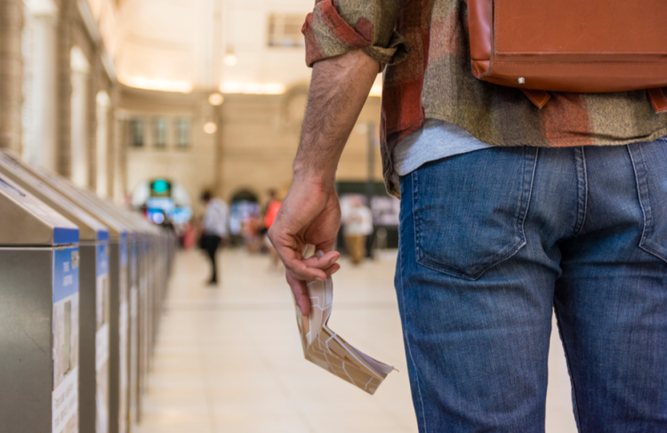 Рязанка фиктивно прописала в своей квартире 6 мигрантов