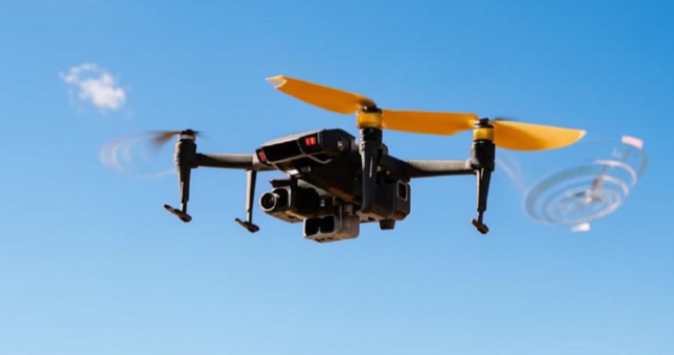 Mash: в районе рязанского нефтезавода сбили 5 вражеских беспилотников