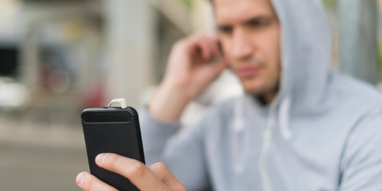 Рязанцев предупредили о новой схеме мошенничества под предлогом легкого заработка в мессенджерах