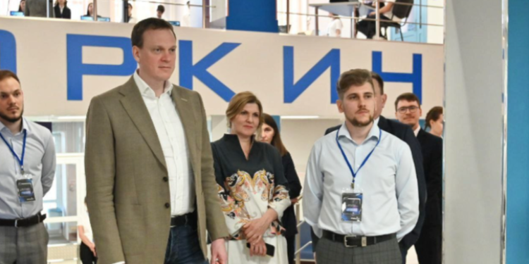 Рязанский губернатор Павел Малков посетил детский технопарк «Кванториум «Дружба»