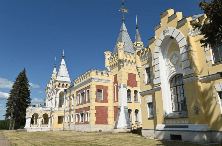 Рязанский губернатор Павел Малков посетил детский противотуберкулезный диспансер «Кирицы»