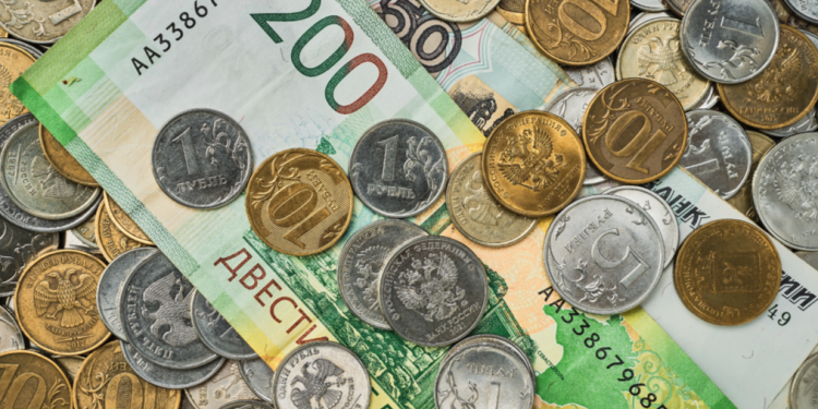 Юрист Соловьев: с 1 сентября изменятся правила начисления отпускных и пособий