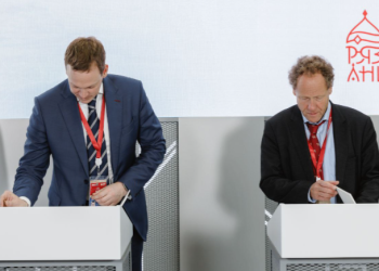 Рязанский губернатор Малков подписал на ПМЭФ соглашение с ГК "ЭкоНива" Рязанский губернатор Малков подписал на ПМЭФ соглашение с ГК «ЭкоНива»