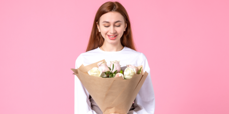 Студентку из Рязани Викторию Костикову наградили на ПМЭФ-2025 Студентку из Рязани Викторию Костикову наградили на ПМЭФ-2025