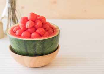 Гастроэнтеролог Сонина предупредила рязанцев об опасности покупки ранних арбузов и дынь Гастроэнтеролог Сонина предупредила рязанцев об опасности покупки ранних арбузов и дынь