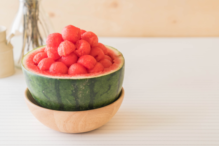 Гастроэнтеролог Сонина предупредила рязанцев об опасности покупки ранних арбузов и дынь