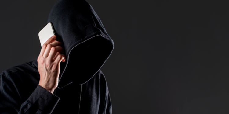 Мошенники убедили 15-летнюю рязанку перевести 250 тысяч рублей на «безопасный» счет