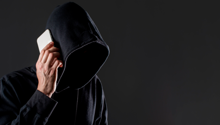 Мошенники убедили 15-летнюю рязанку перевести 250 тысяч рублей на "безопасный" счет