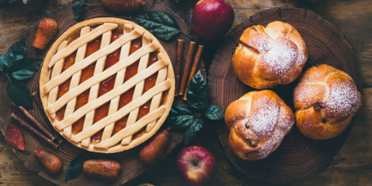 В центре Рязани заработала ярмарка, приуроченная ко Дню любви, семьи и верности