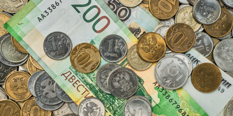 SuperJob: 46% рязанцев уверены, что их накоплений при после увольнения хватит на полгода