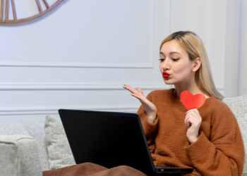 Сайты знакомств начнут маркировать анкеты ранее судимых женщин и мужчин Сайты знакомств начнут маркировать анкеты ранее судимых женщин и мужчин