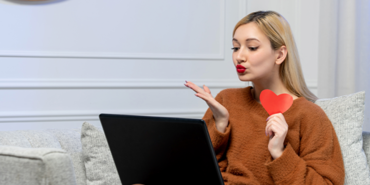 Сайты знакомств начнут маркировать анкеты ранее судимых женщин и мужчин Сайты знакомств начнут маркировать анкеты ранее судимых женщин и мужчин