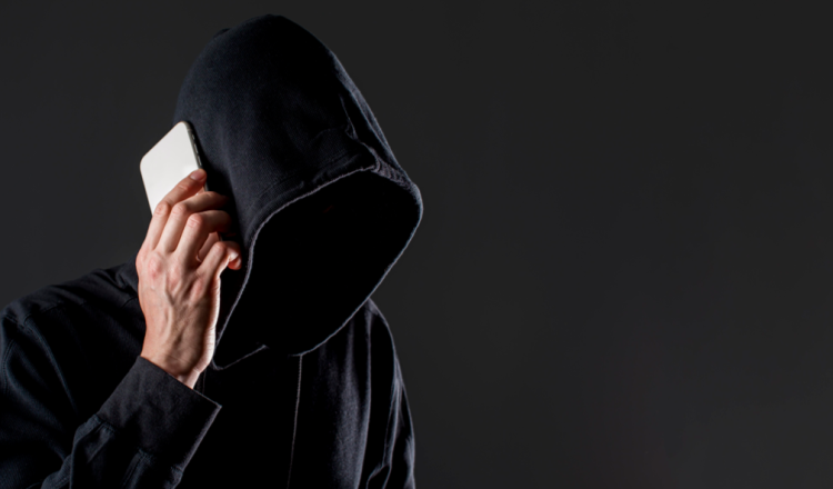 Рязанцев предупредили о ложной информации о выплатах, которую распространяют мошенники