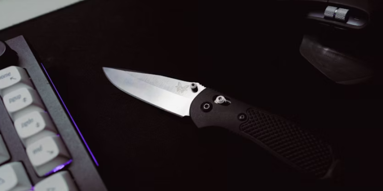 В Шацком районе пьяный мужчина угрожал убийством своей сестре