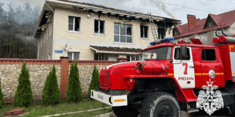 Из горящей многоэтажки в рязанской Солотче эвакуировали 31 человека
