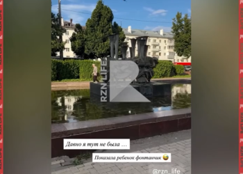 Рязанка пожаловалась на грязь на территории театра драмы