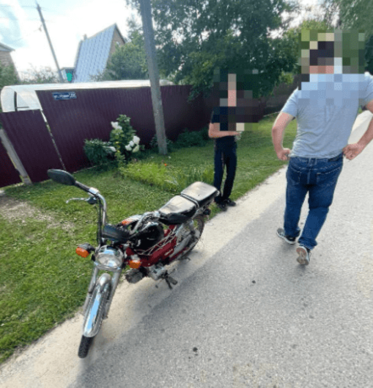 Под Рязанью остановили 15-летнего подростка на мопеде