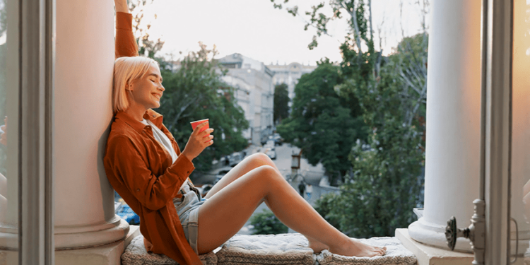 Эксперт Бондарь: загар в откровенной одежде на балконе может обернуться для рязанцев 12 годами колонии Эксперт Бондарь: загар в откровенной одежде на балконе может обернуться для рязанцев 12 годами колонии