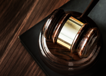 Суд оставил рязанского журналиста Комарова в СИЗО Суд оставил рязанского журналиста Комарова в СИЗО