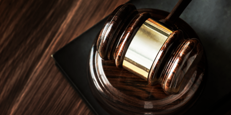 Суд оставил рязанского журналиста Комарова в СИЗО