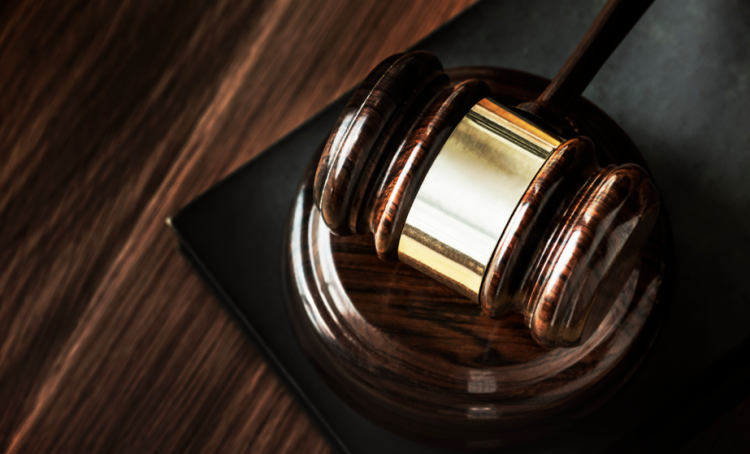 Суд оставил рязанского журналиста Комарова в СИЗО