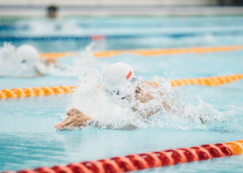 Умерший во время заплыва в Нижнем Новгороде рязанец был чемпионом России по плаванию в ледяной воде