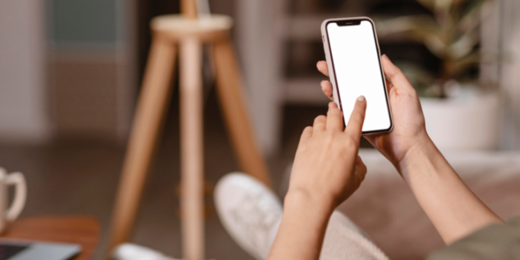 Рязанцев предупредили о рассылке мошенниками дипфейков