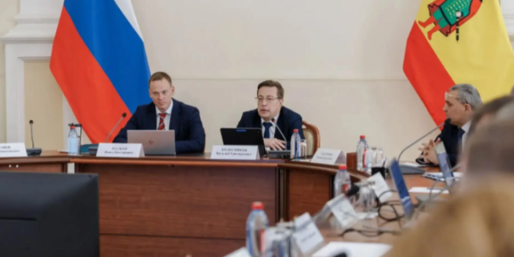 Рязанский губернатор Малков встретился с заместителем руководителя ФНС РФ Колесниковым Рязанский губернатор Малков встретился с заместителем руководителя ФНС РФ Колесниковым