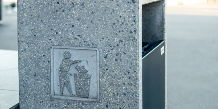 В Рязань поставят 40 бетонных урн за 1,4 миллиона рублей В Рязань поставят 40 бетонных урн за 1,4 миллиона рублей