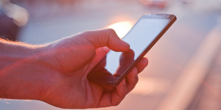 В России могут остаться только мессенджеры Telegram и MAX