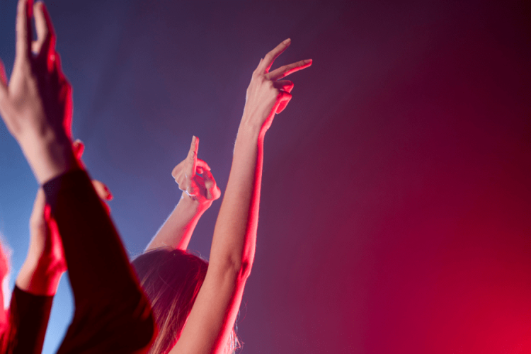 Сергей Жуков из группы "Руки Вверх" откроет в Рязани бар