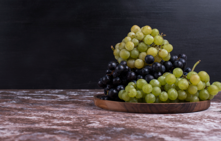 Врач Сухорукова: виноград способен снизить уровень плохого холестерина