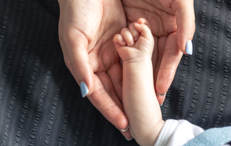 В Рязанском перинатальном центре врачи приняли роды у женщины с нарушением ритма сердца