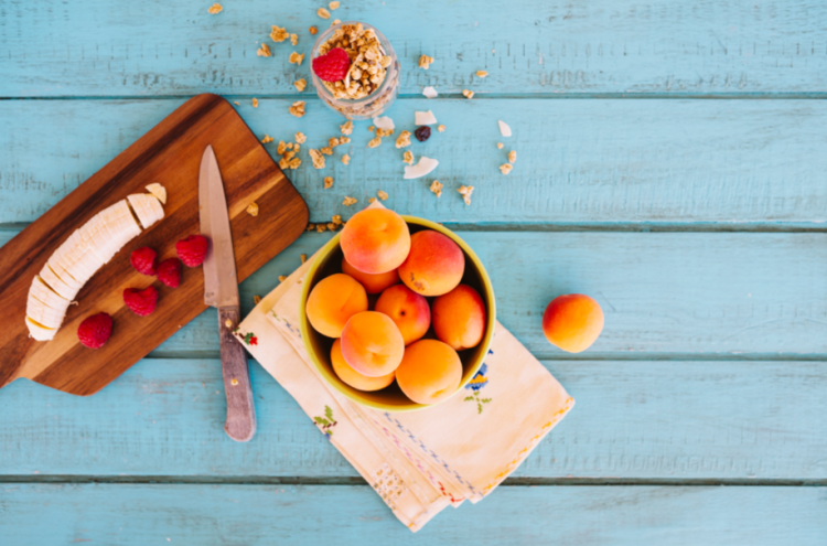 Врач Тен рассказала об опасности абрикосовых косточек