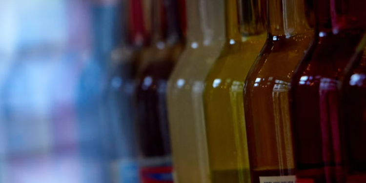 В рязанском кафе на улице Гоголя незаконно продавали спиртное В рязанском кафе на улице Гоголя незаконно продавали спиртное