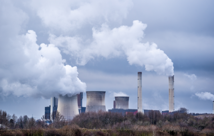 Жители рязанской Дашково-Песочни пожаловались на запах аммиака в воздухе