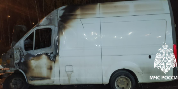 В Путятинском районе сгорел микроавтобус В Путятинском районе сгорел микроавтобус