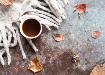 Россиян предупредили о холодной и пасмурной погоде в предстоящие выходные