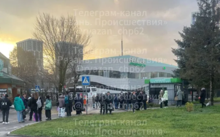 Рязанцы сообщили об эвакуации автовокзала "Центральный"