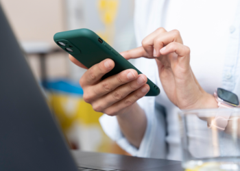 В Госдуме считают блокировку мессенджера WhatsApp* вопросом времени