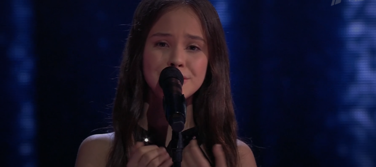 12-летняя рязанка Виктория Захарова выступила в финале шоу "Голос. Дети"