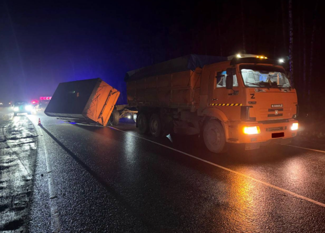 В ДТП в Клепиковском районе погиб 48-летний водитель, два человека пострадали