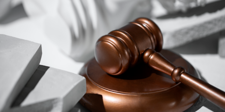 Рязанский суд приостановил рассмотрение дела об организации убийства бизнесмена Громова