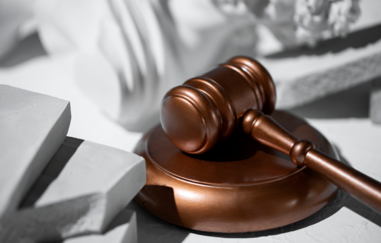 Рязанский суд приостановил рассмотрение дела об организации убийства бизнесмена Громова