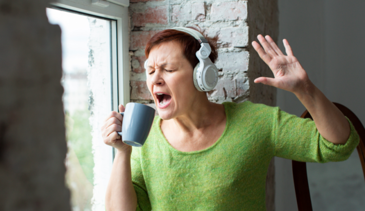 Россиянам рассказали, как бороться с шумными соседями